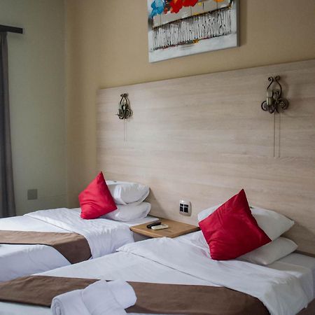 Minen Hotel Tsumeb Ngoại thất bức ảnh