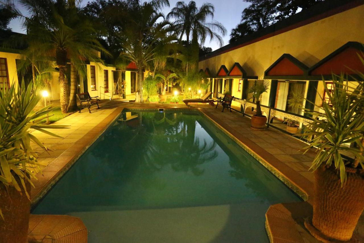 Minen Hotel Tsumeb Ngoại thất bức ảnh